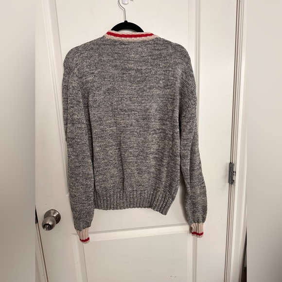 Memorial University of Newfoundland (MUN) Sweater - Picture 4 of 6